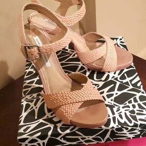 Diane von Furstenberg heel